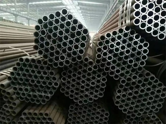 阿里20#石油裂化用无缝钢管
